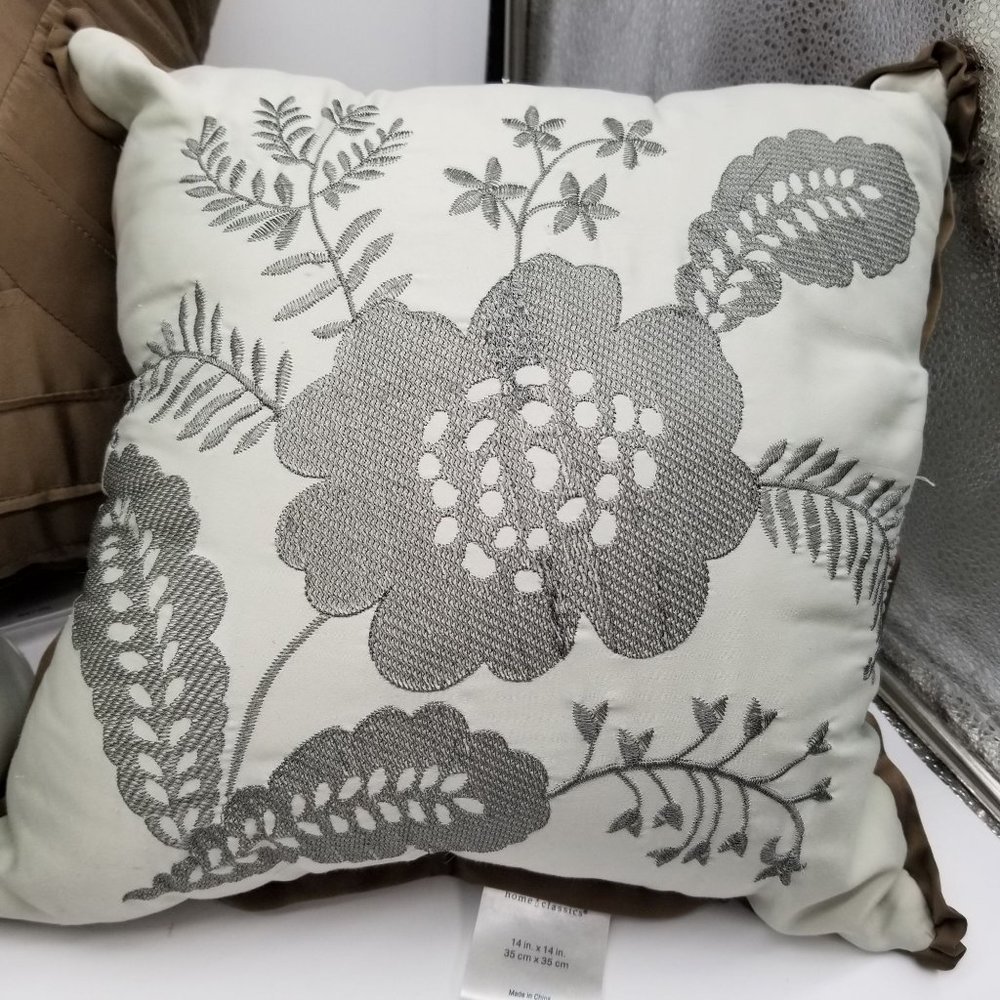 Home Classics Pillows Decorative Accent Brown Beige Silver Set of 3 Bed Couch - Picture 6 of 8